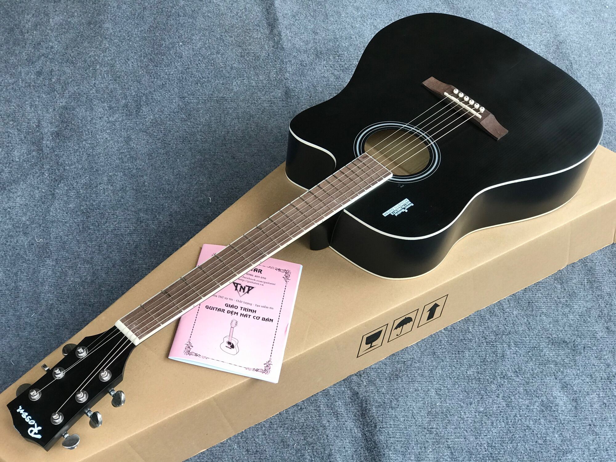 Guitar rosen r135  mầu đen