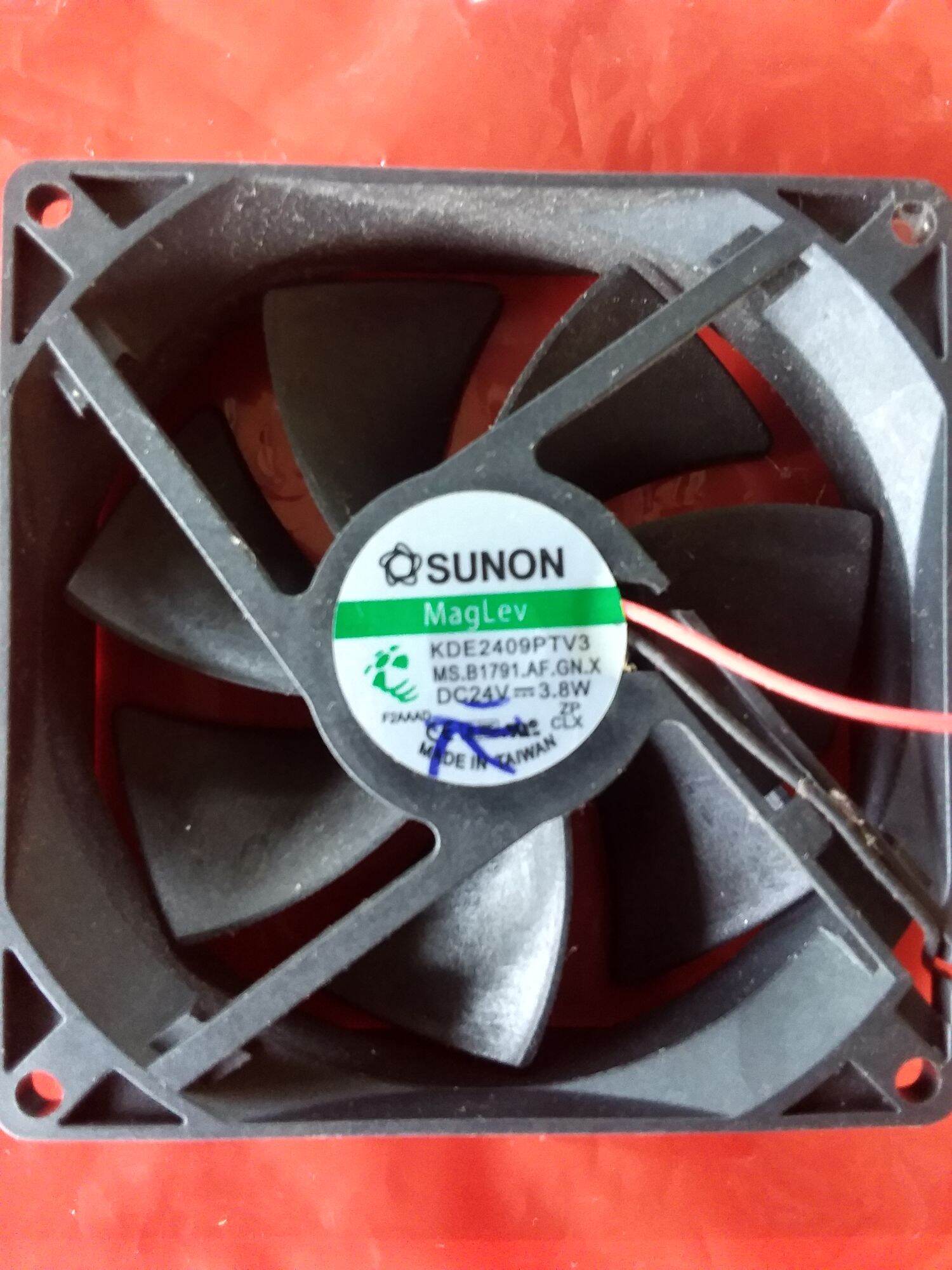 1 QUẠT HÚT SUNON 24V-9CM*9M*2.5CM