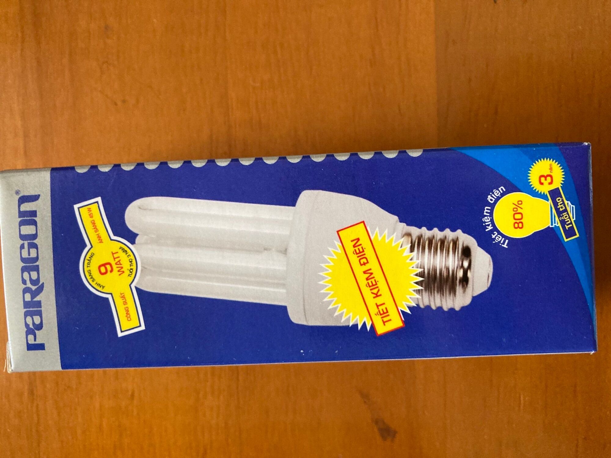 Bóng đèn compact paragon 9W
