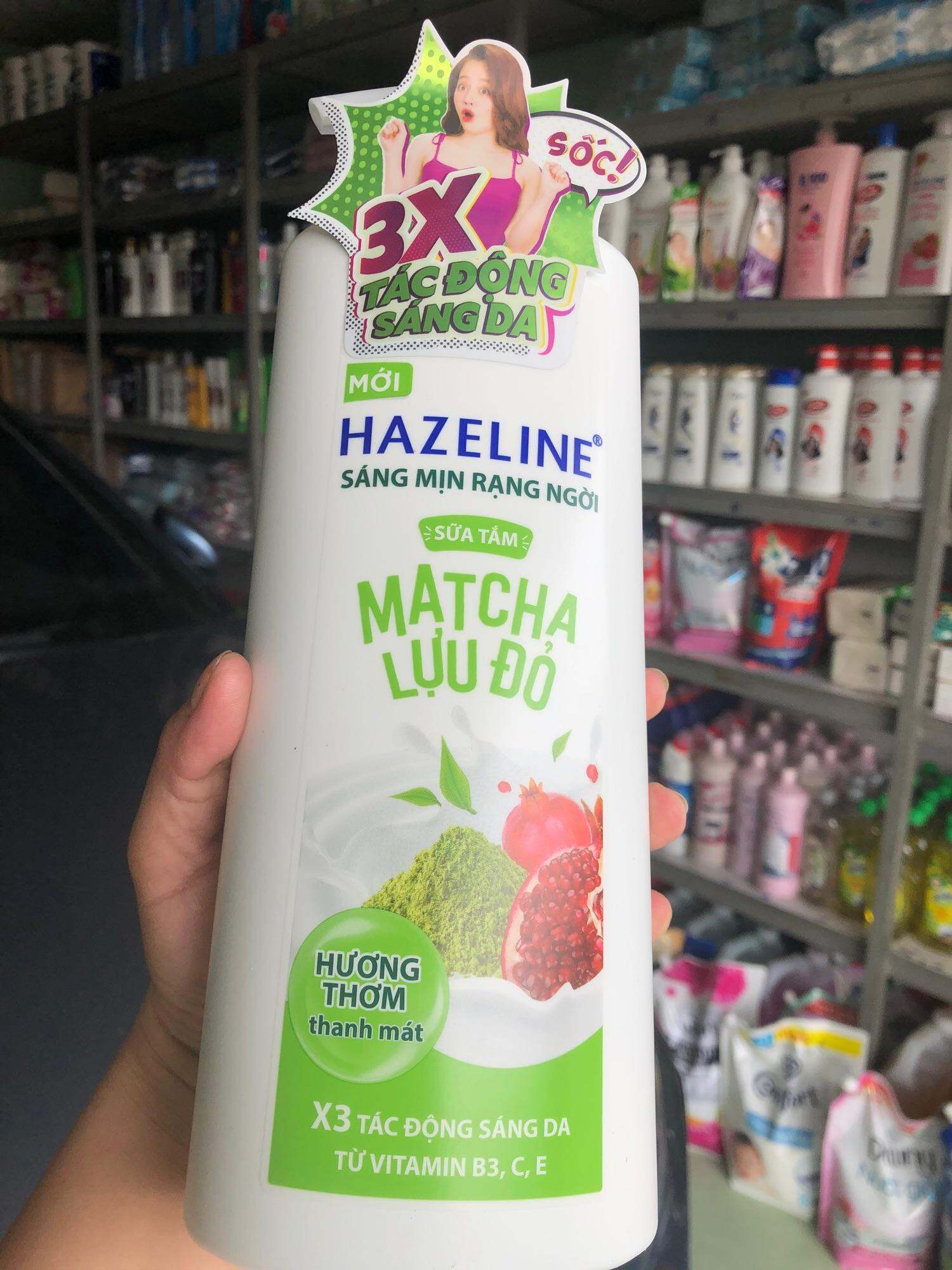 Sữa tắm trắng da hương matcha và lựu đỏ chai 1kg