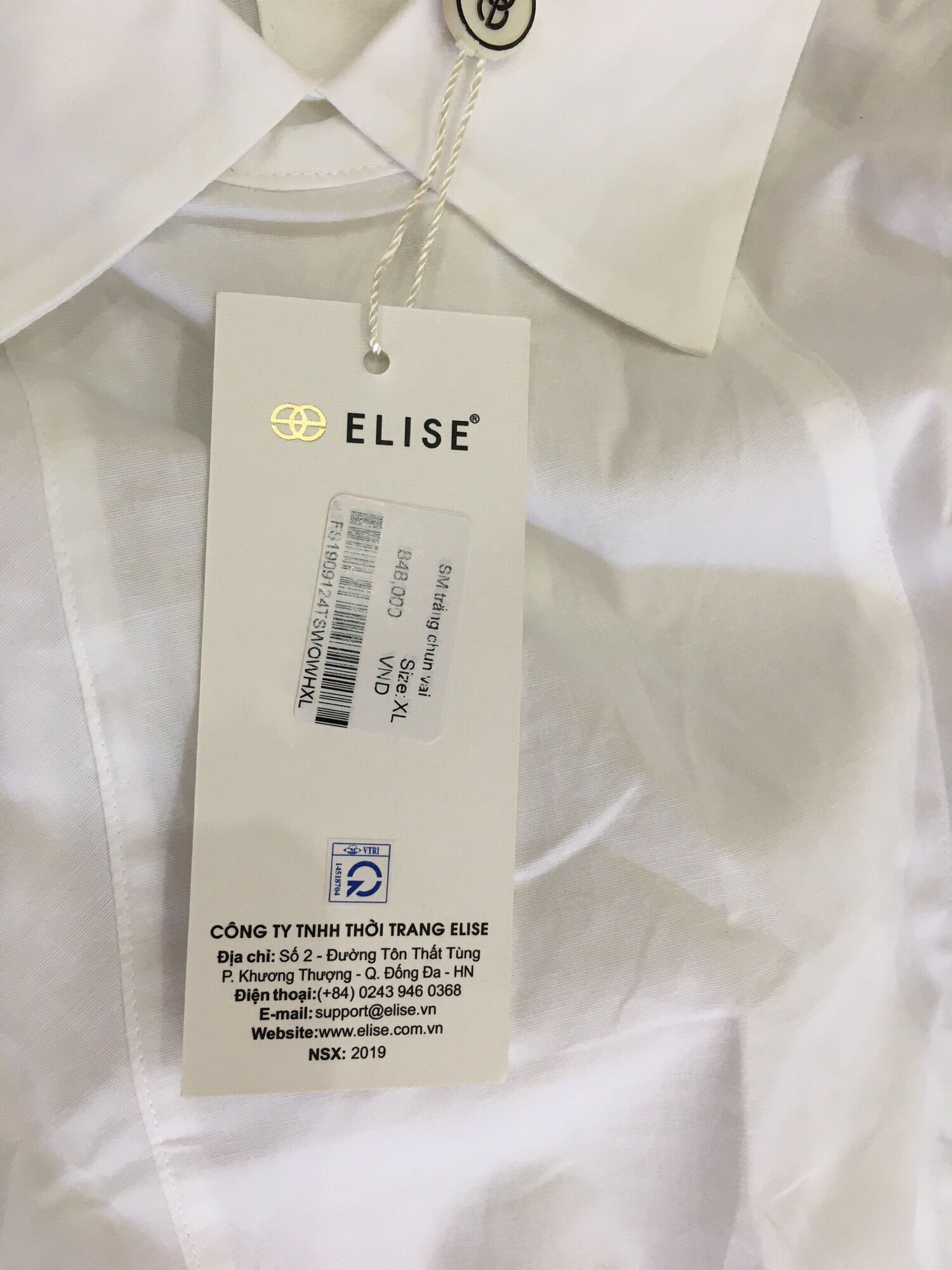 Elise - Sơ mi trắng chun vai newtag - size XL