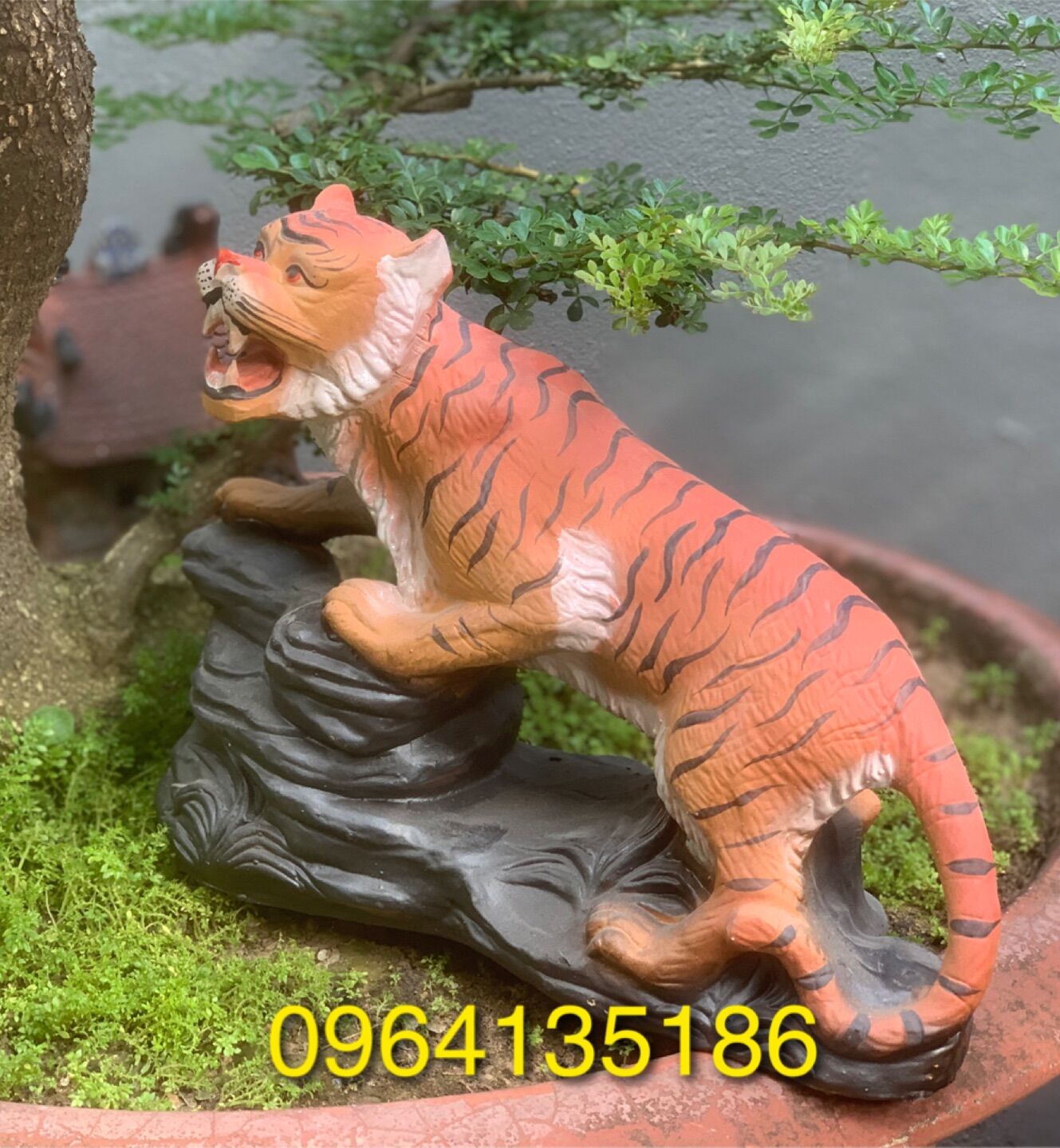 Tượng hổ  gốm sứ Bát Tràng