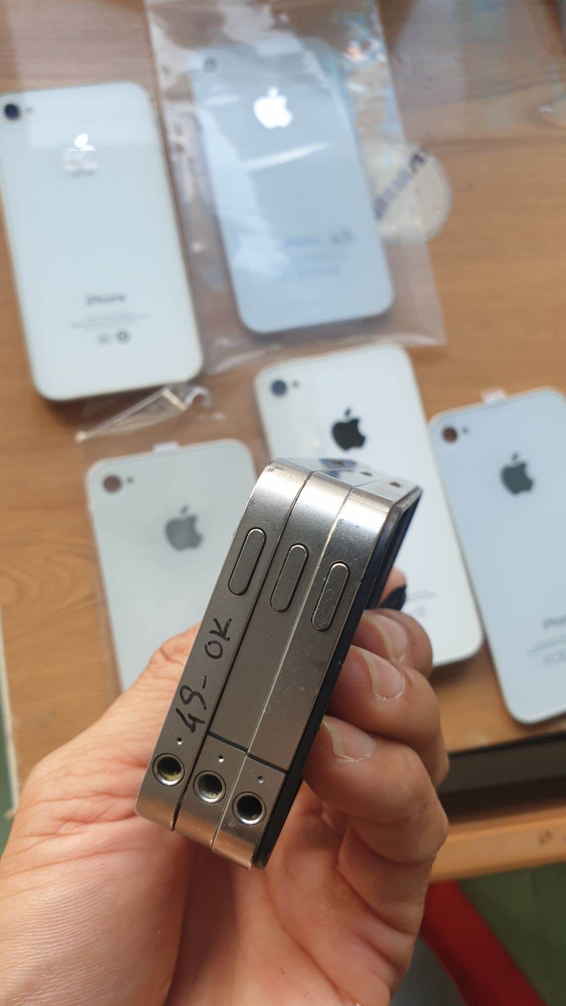 Linh kiện điện thoại i-p 4s tháo máy