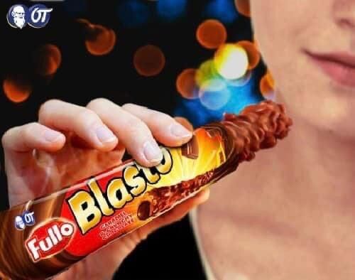 Bánh phủ sô-cô-la Blasto Fullo