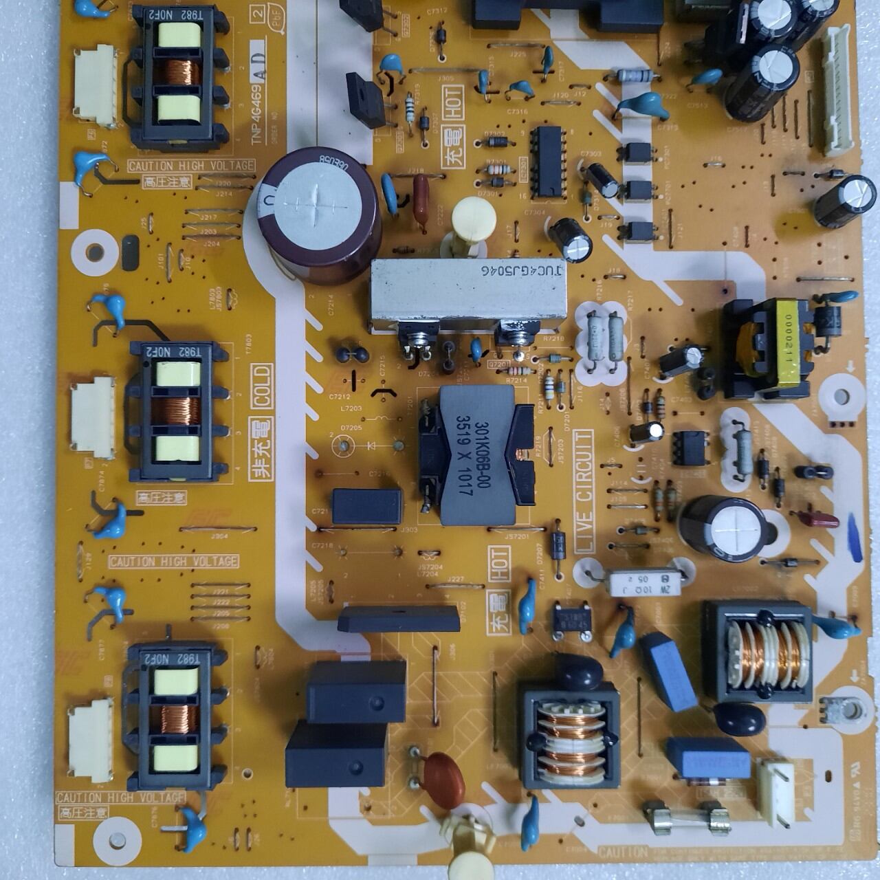 Bo nguồn tivi Panasonic 32C20V , 32X20V