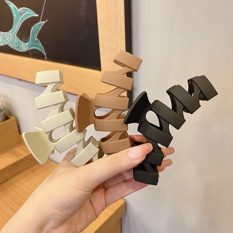Kẹp tóc càng cua răng cá mập phong cách Hàn Quốc