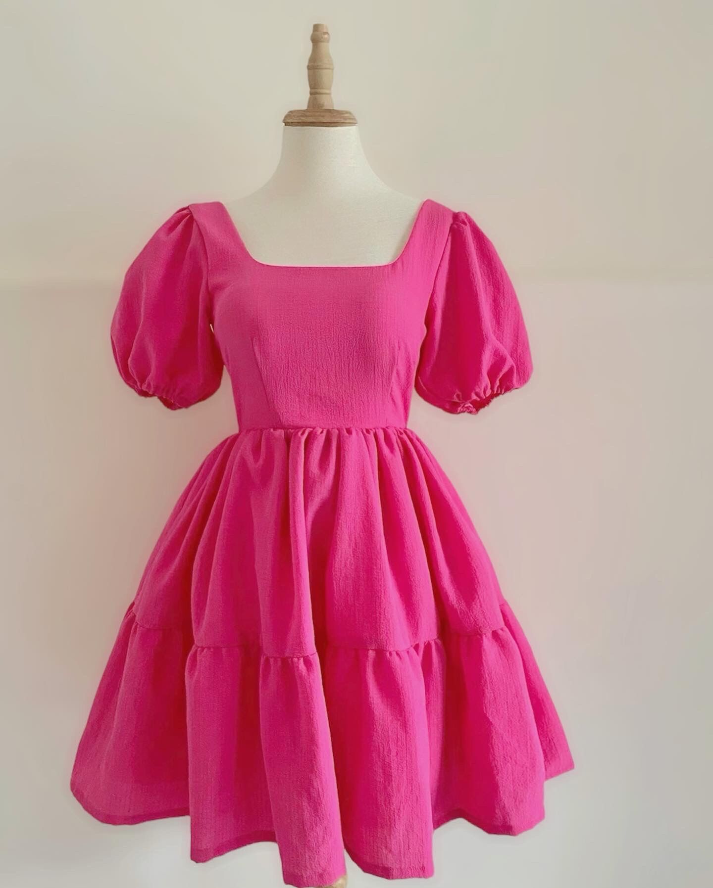Heli Dress - Đầm xòe cổ vuông