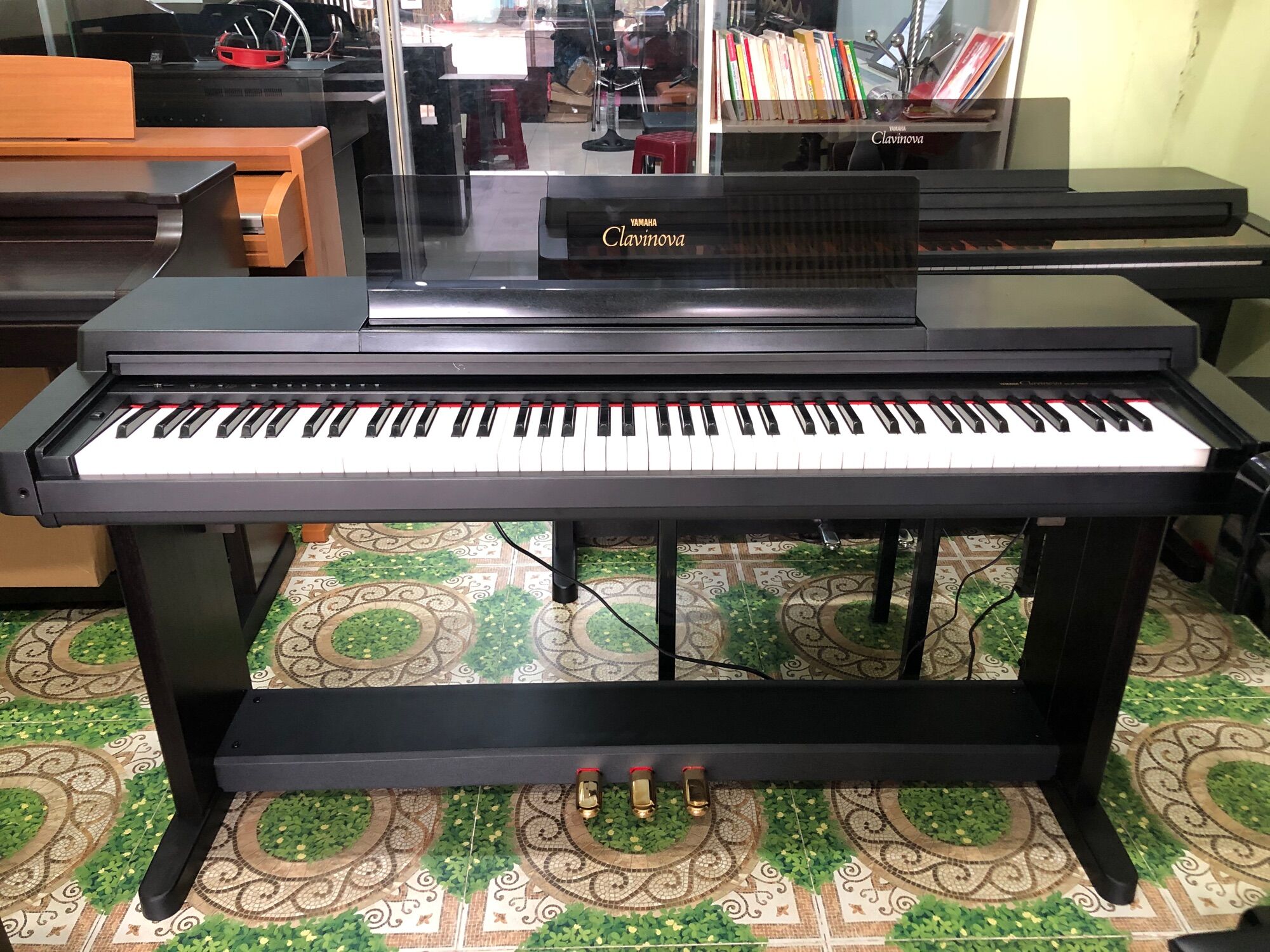 Piano điện yamaha 560