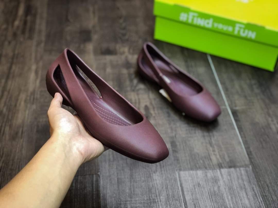 GIÀY BÚP BÊ CROCS- LAURA SLOANE CHO NỮ