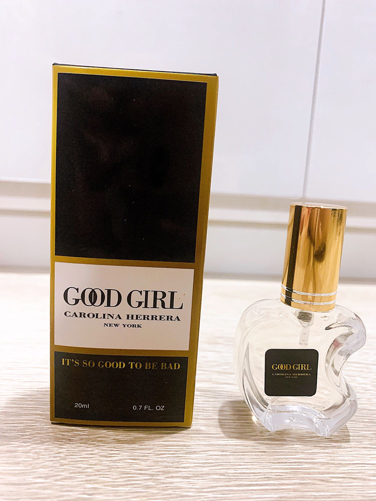 [Chính Hãng] Nước Hoa Mini Good Girl 20Ml (Mẫu Táo)