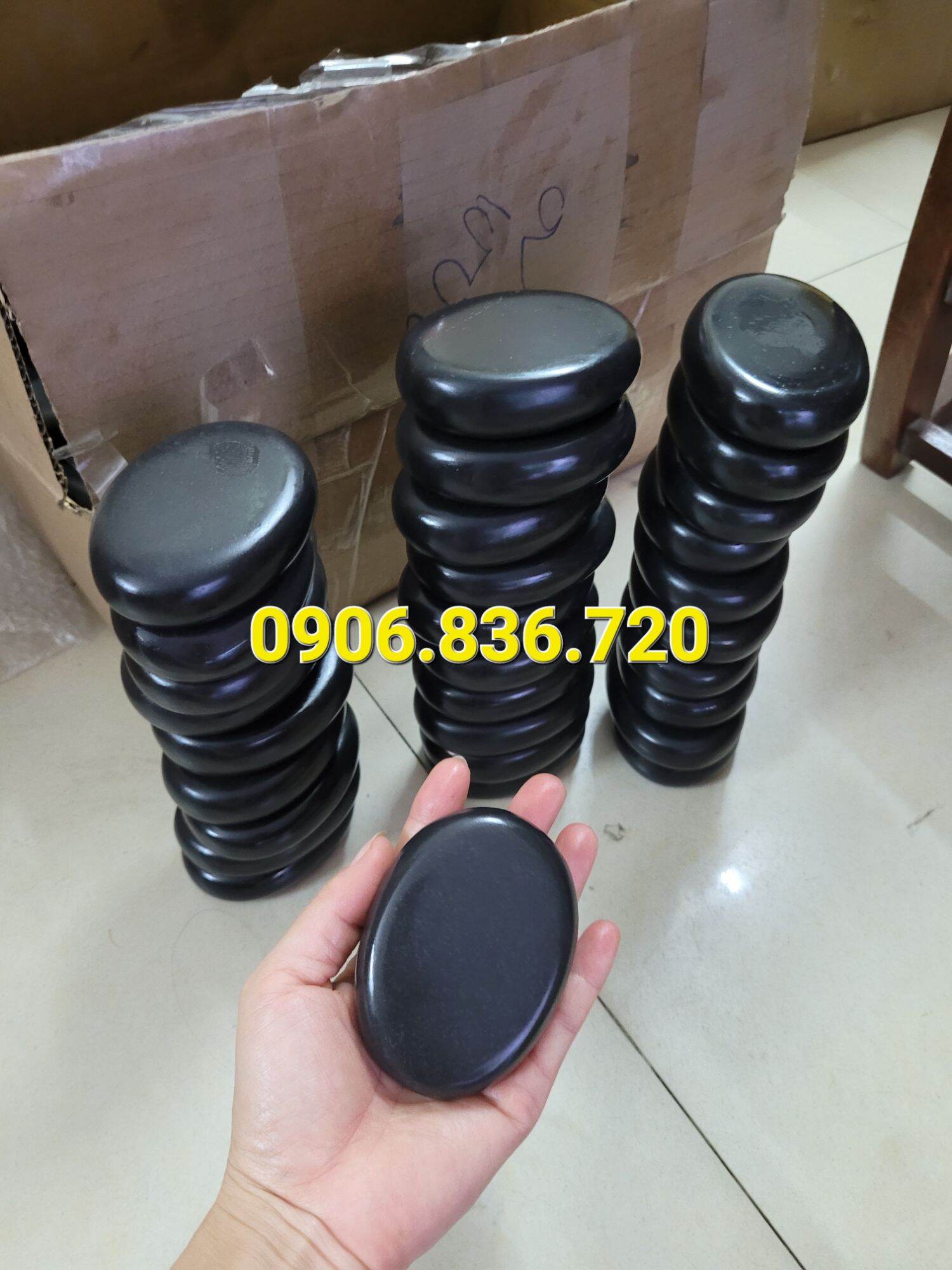 Đá massage nóng oval trung 8x6x2cm