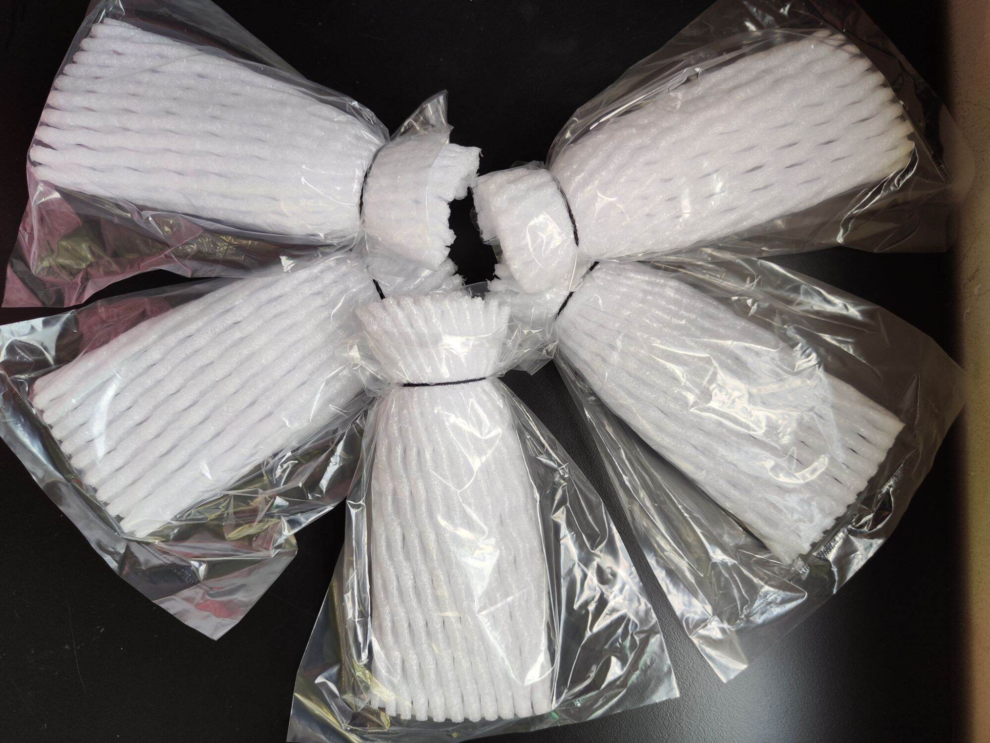 Xốp Bọc Ổi - 1kg kích thước 16cm  ( GồmTúi, Thun, Xốp đã lồng sẵn)