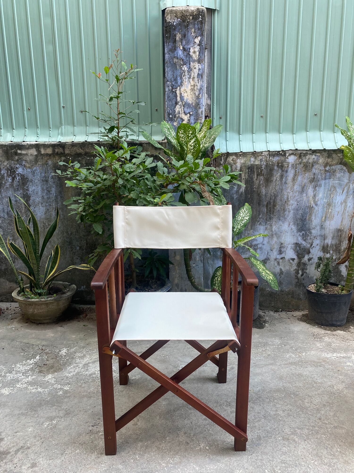 Ghế gỗ đạo diễn