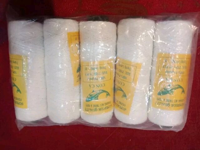 Dây nhợ (thả diều, câu cá) - 1 cuộn / 1 lốc (5 cuộn)