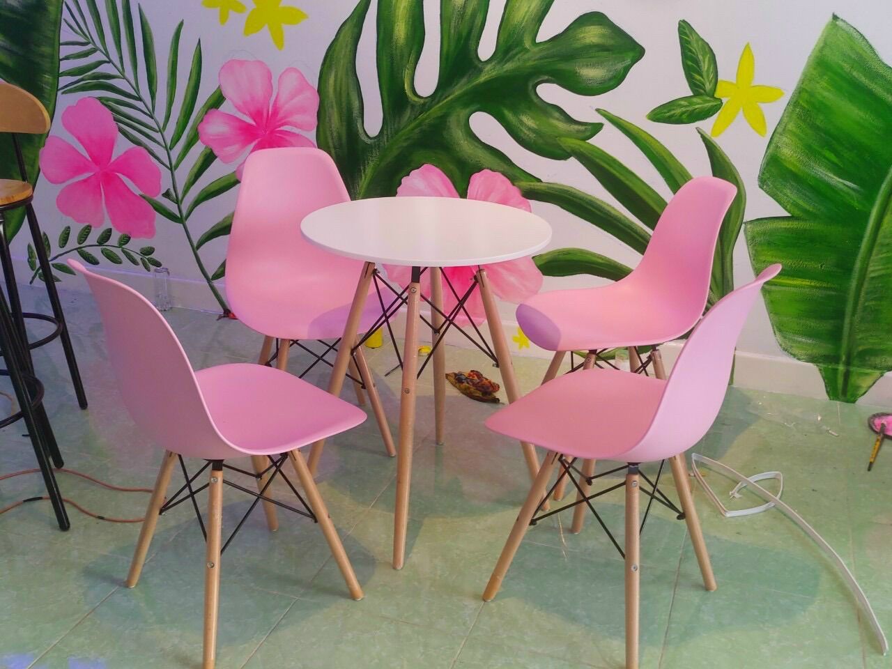 Combo 06 ghế nhựa eames ( 210k/ 1 ghế )
