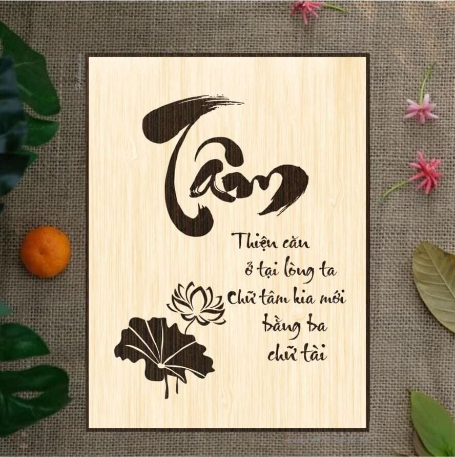 Tranh thư pháp chữ Tâm thiện căn ở tại lòng ta chữ tâm kia mới bằng ba chữ tài kèm khung tranh trang trí