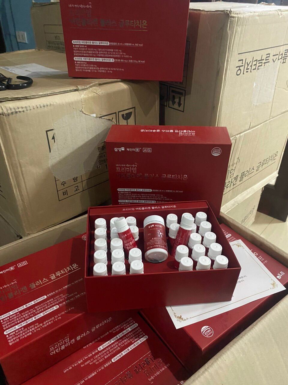 COLAGEN THUỶ PHÂN_HÀN QUỐC 30 ống + 1 lọ trắng da 30 viên