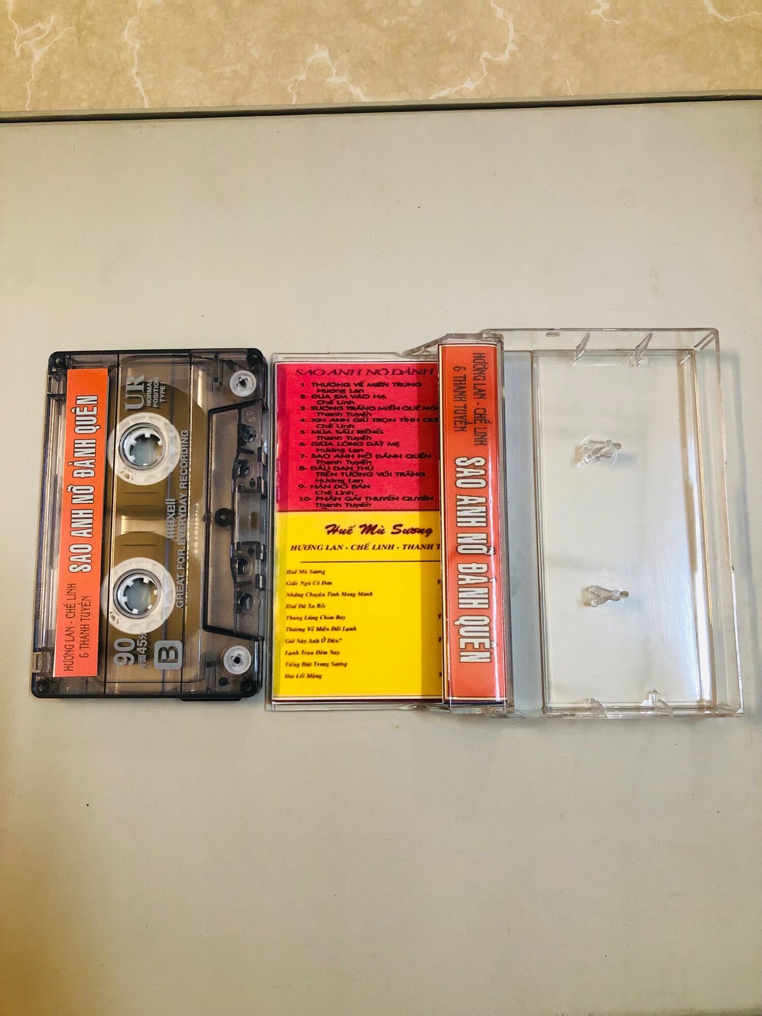 Băng casette sao anh nỡ đành quên