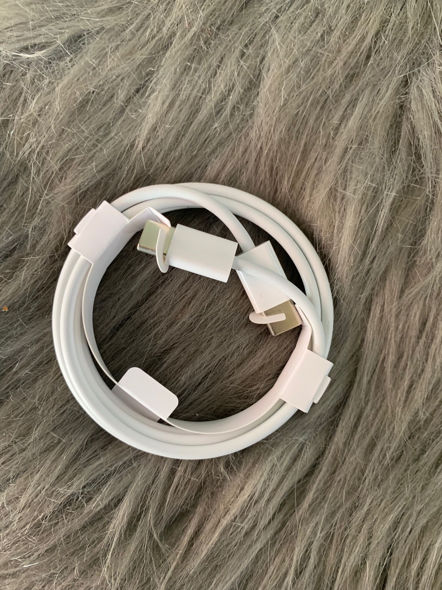Cáp sạc Apple USB-C to C dài 1m