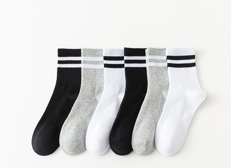 Tất - vớ chất cotton len dày dặn, ấm áp và thấm hút mồ hôi