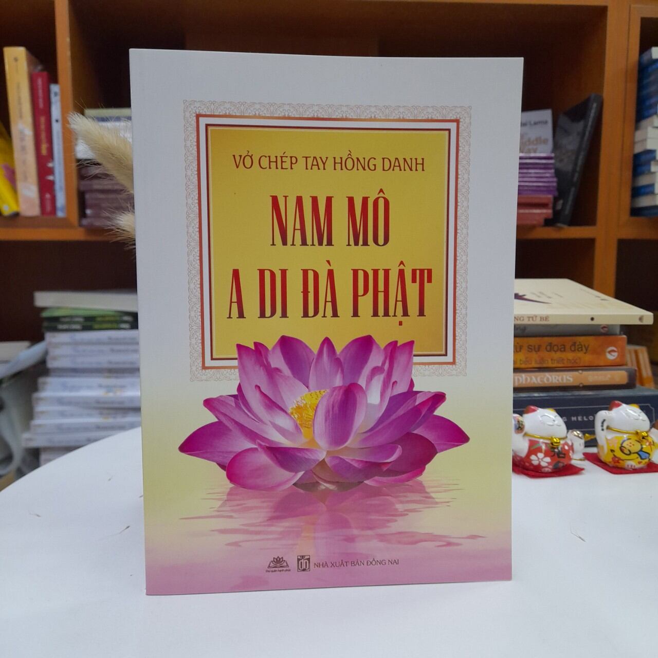 Vở chép tay hồng danh nam mô a di đà phật
