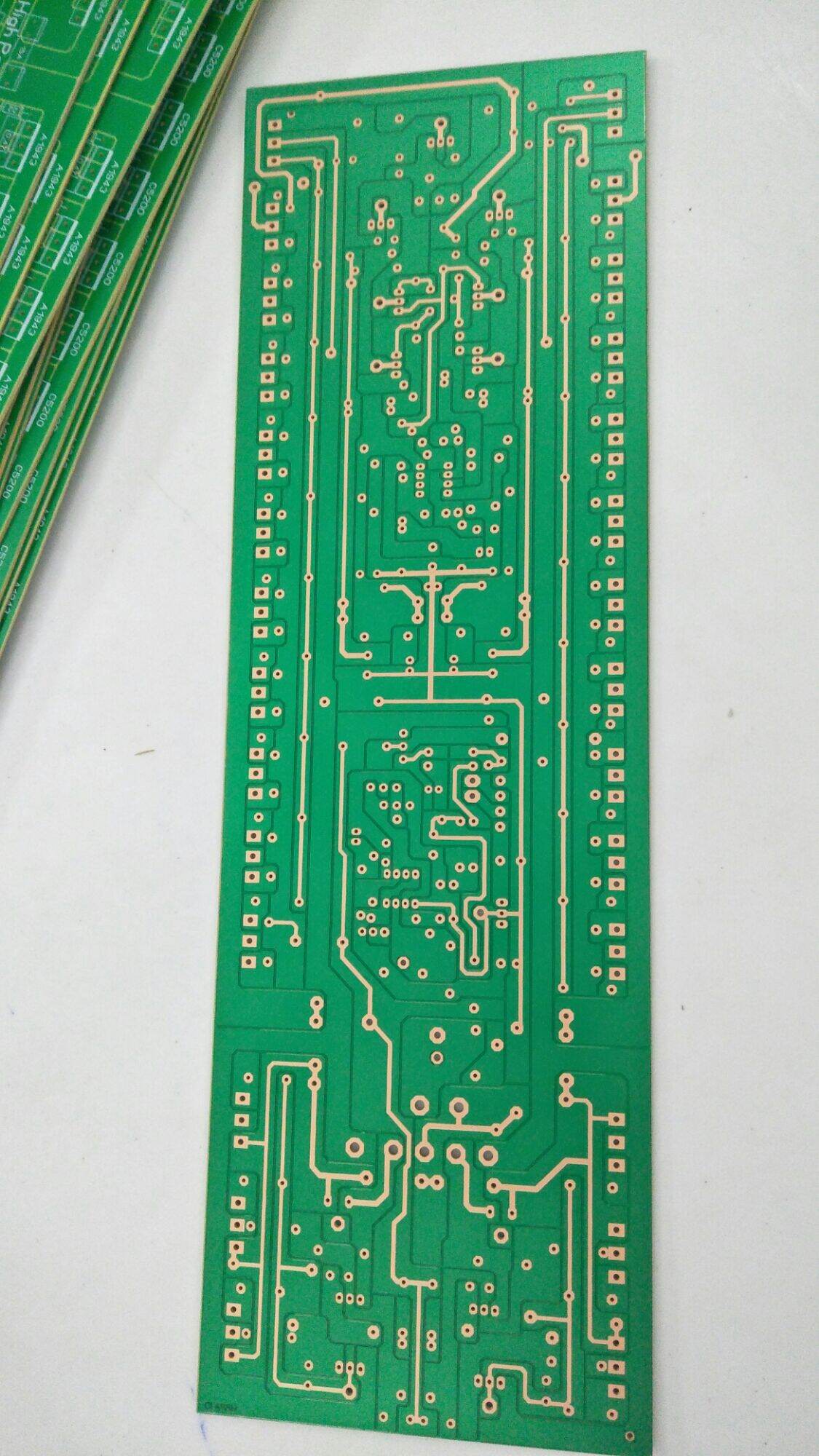 Pcb Class H, chuyên âm thanh sân khấu, cực mạnh và sáng tiếng,có bù áp, sợi thuỷ tinh cao cấp, dài 36*10,2 cmp