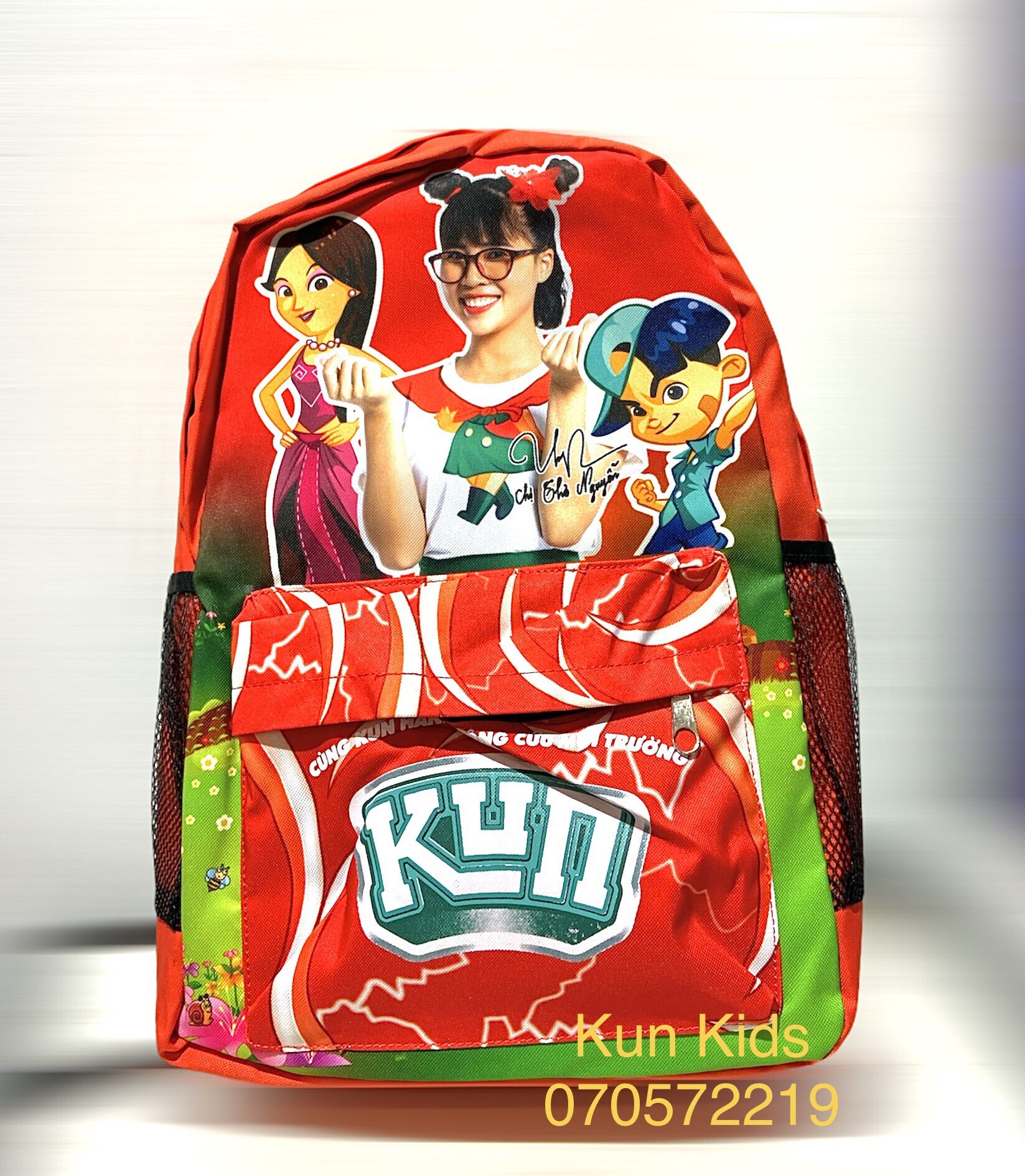 Balo Kun dạ quang màu xanh Thơ Nguyễn - Balo hàng khuyến mại sữa Kun
