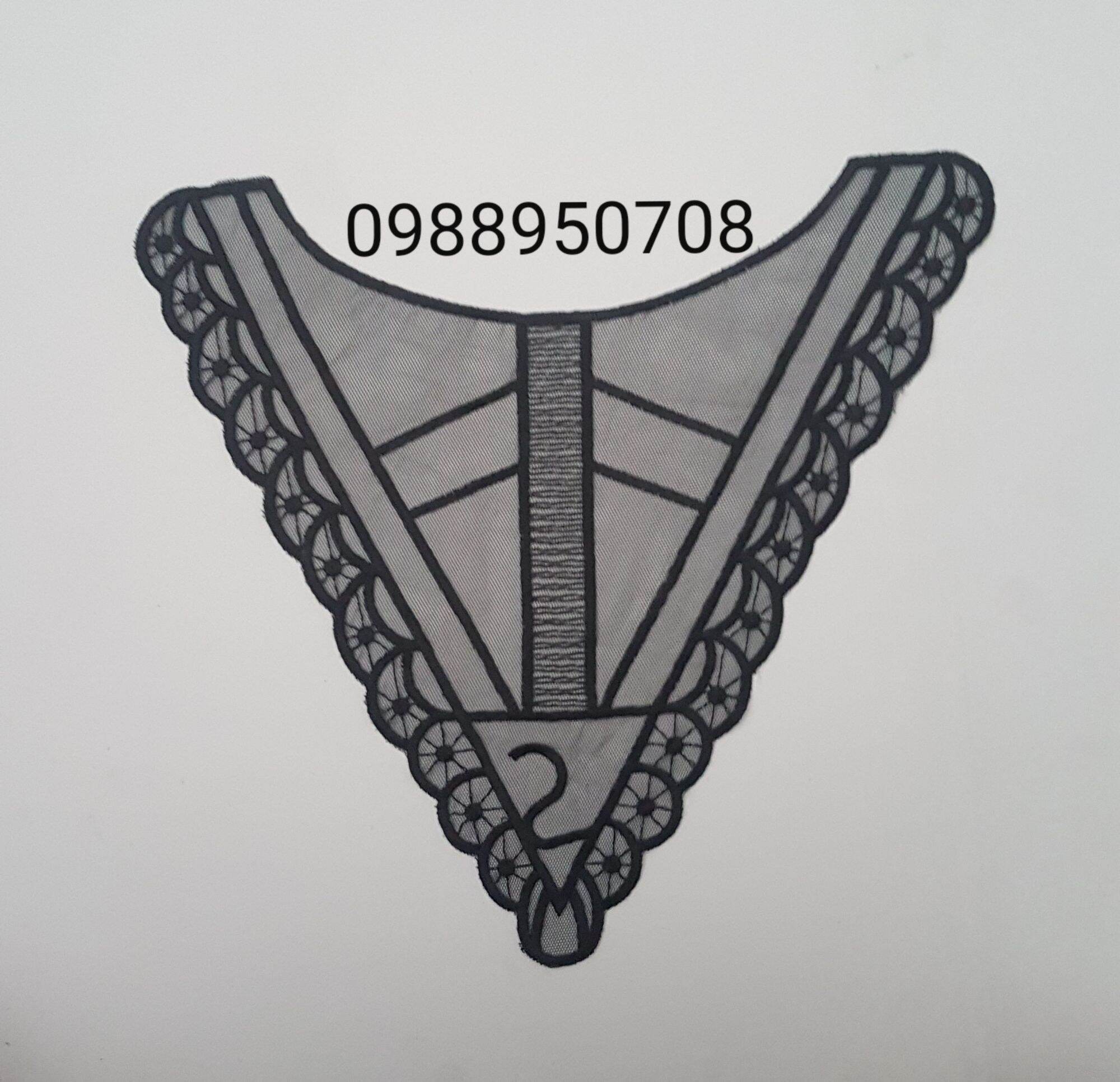 Cổ ren may sau lưng trẻ trung