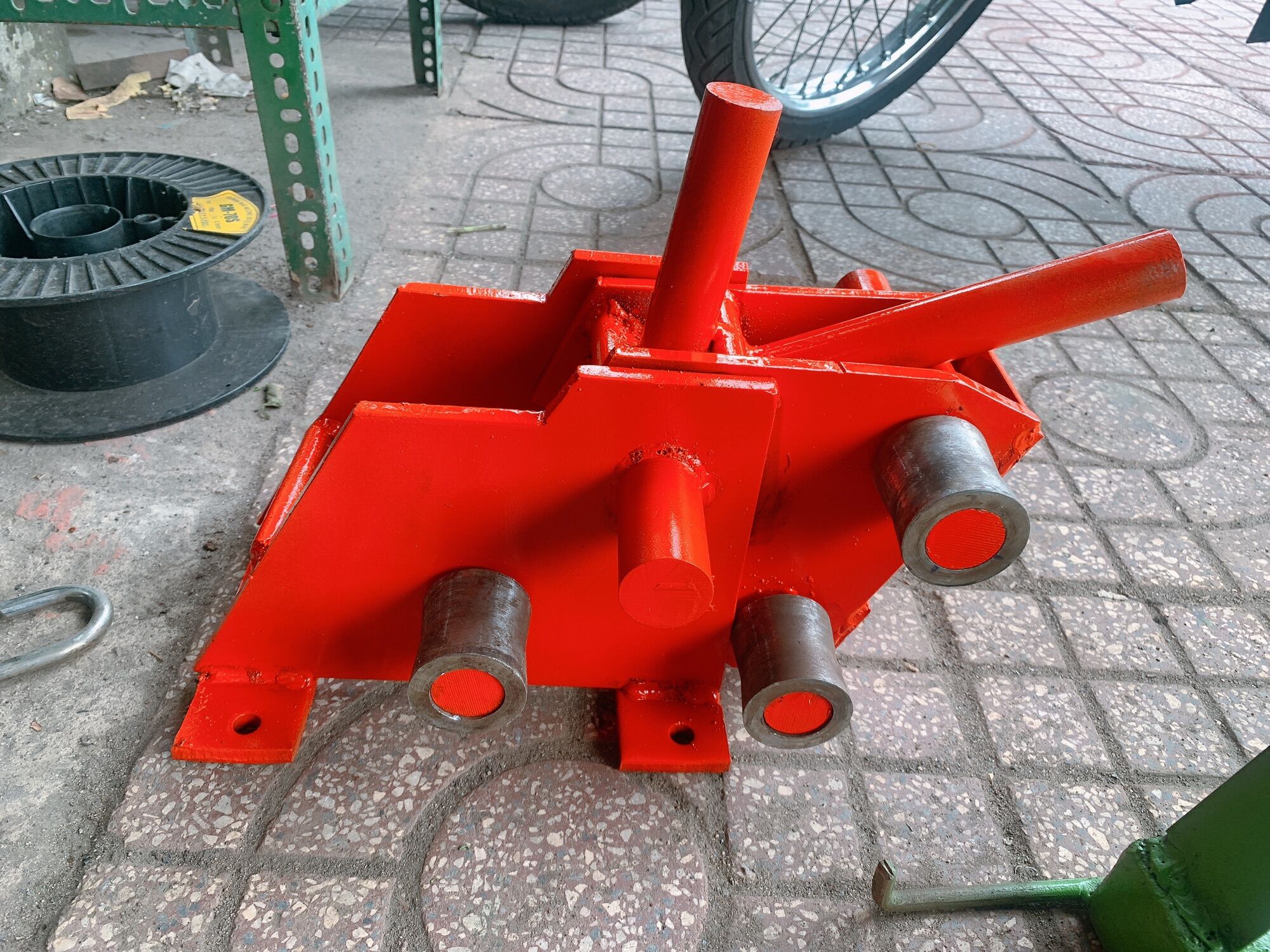 Vam bẻ sắt phi 25
