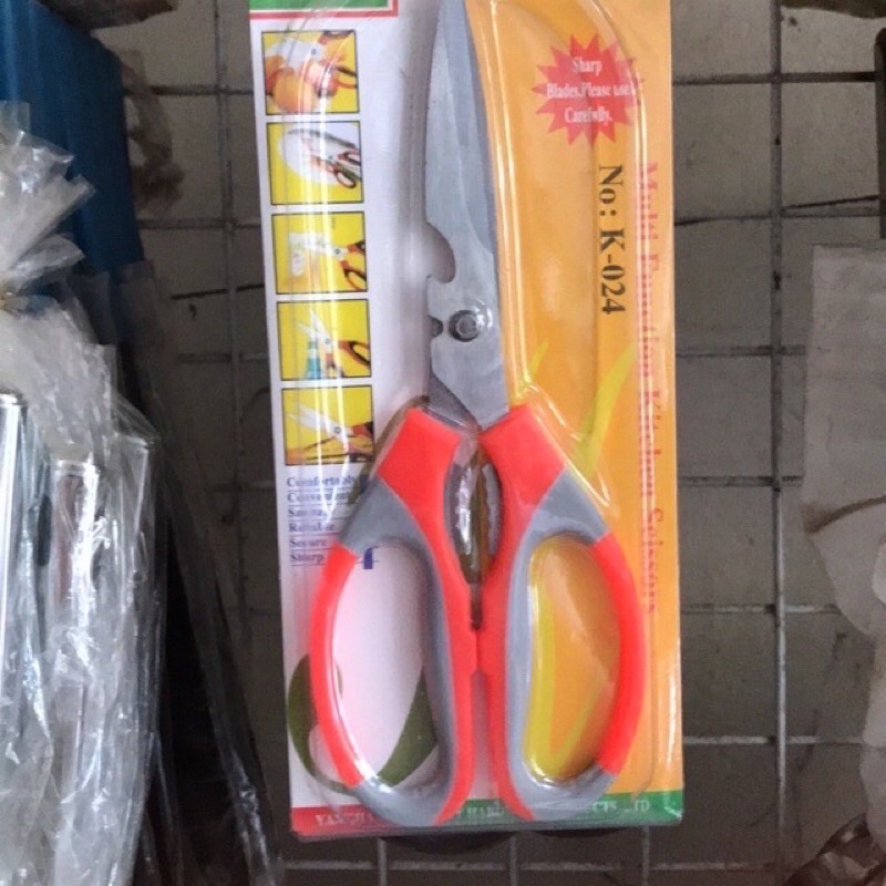 Kéo cắt thức ăn