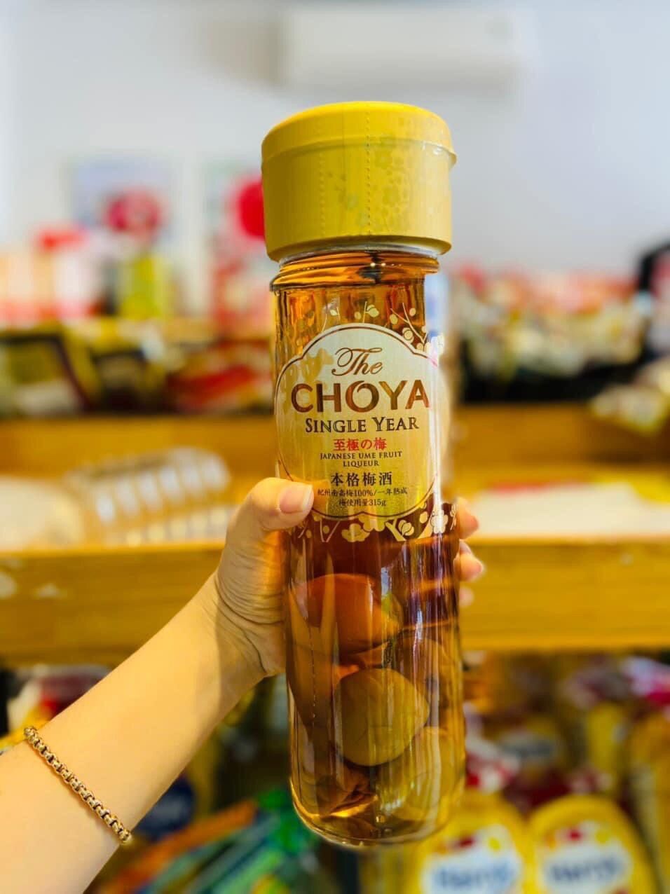 Nước mơ vàng Choya Single Year Nhật Bản 650ml