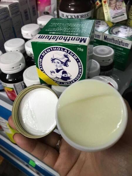 Dầu cù là Rohto Metholatum Nhật Bản 75g