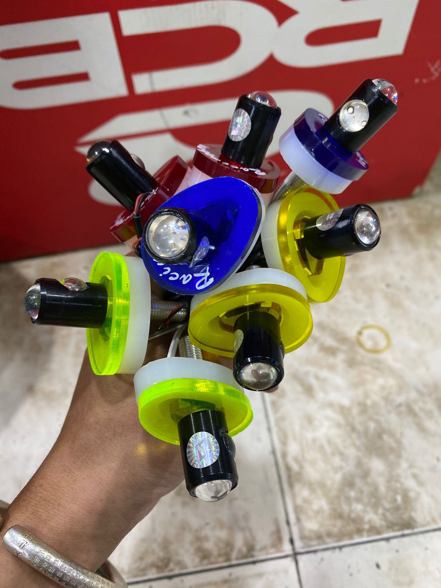bộ 2 đẻn xi nhan multy có lông đền đèn led