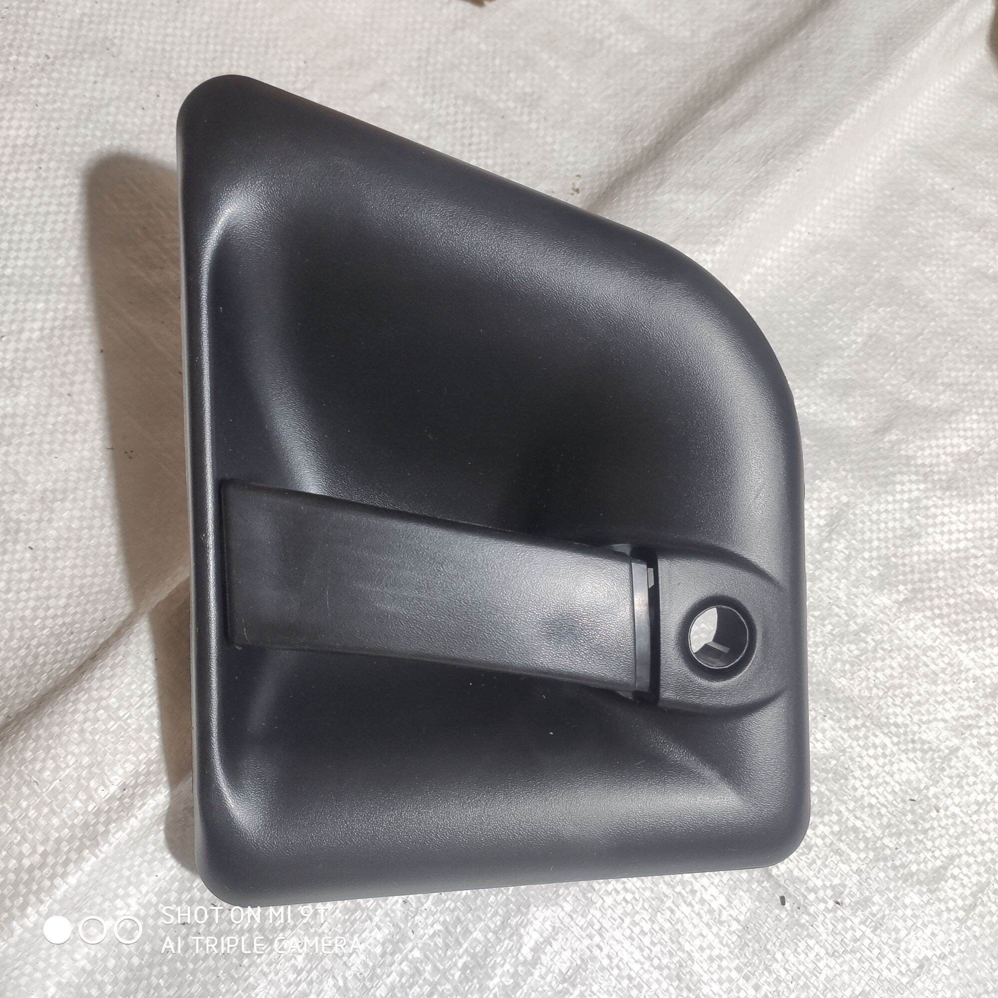 Tay mở ngoài xe tải Chenglong 507. tay mở bên tài / phụ chenglong, tay mở cửa chenglong 507...VIE PARTS