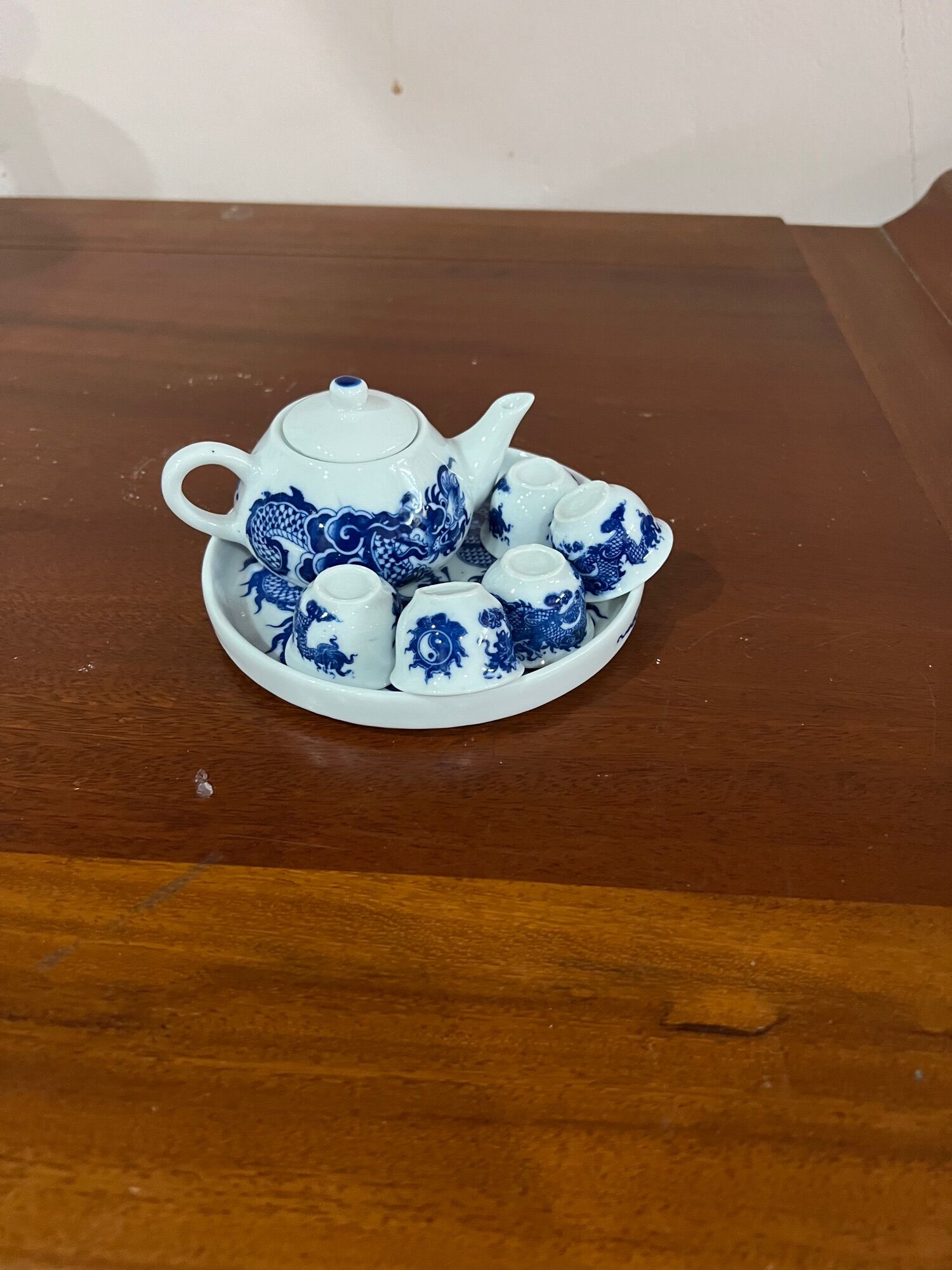 Bộ ấm trà men lam, ấm pha trà bày bàn thờ