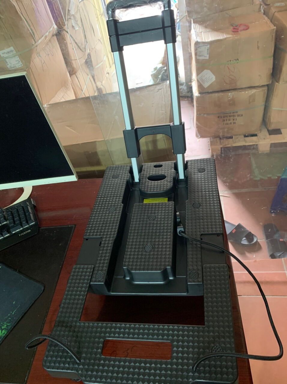 XE ĐẨY HÀNG 7 BÁNH SIÊU GẬP GỌN