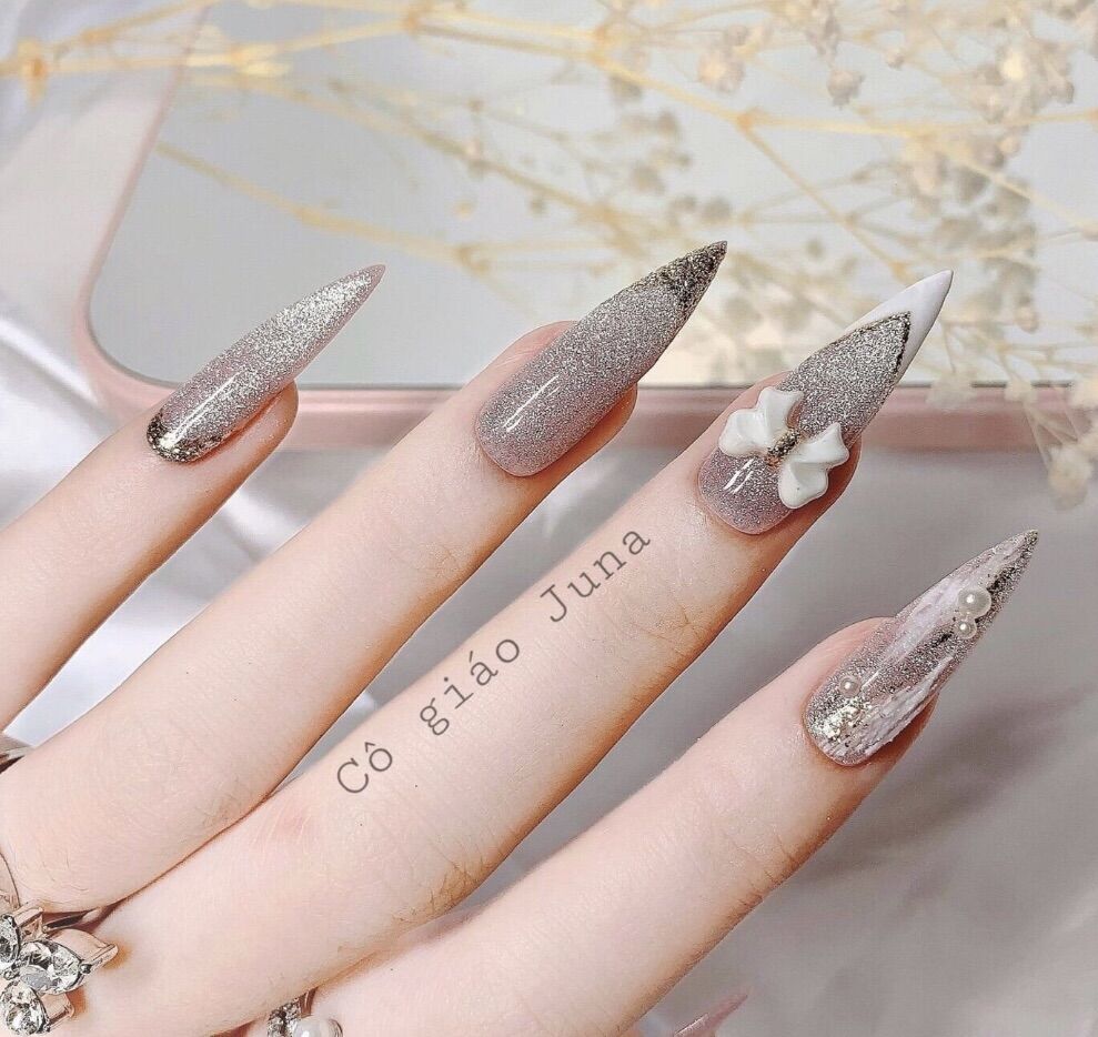 NailBox thiết kế theo yêu cầu- Inb tiệm để đc đo size và chọn form móng.