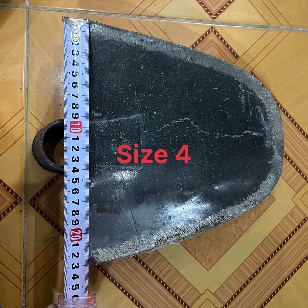 Lưỡi cuốc đất, lưỡi cuốc làm vườn đủ size làm từ thép dày dặn