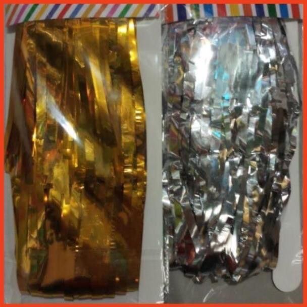 Rèm trang trí sinh nhật