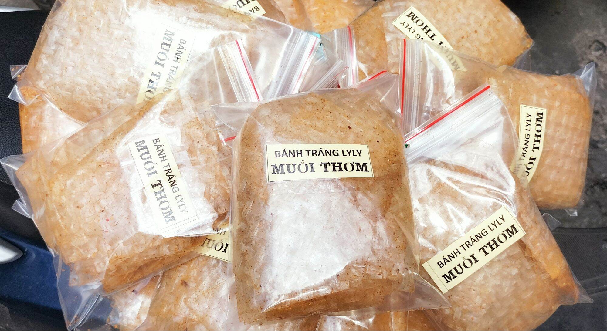 (Sản phẩm mới) BÁNH TRÁNG MUỐI THƠM CAY ĐẬM VỊ