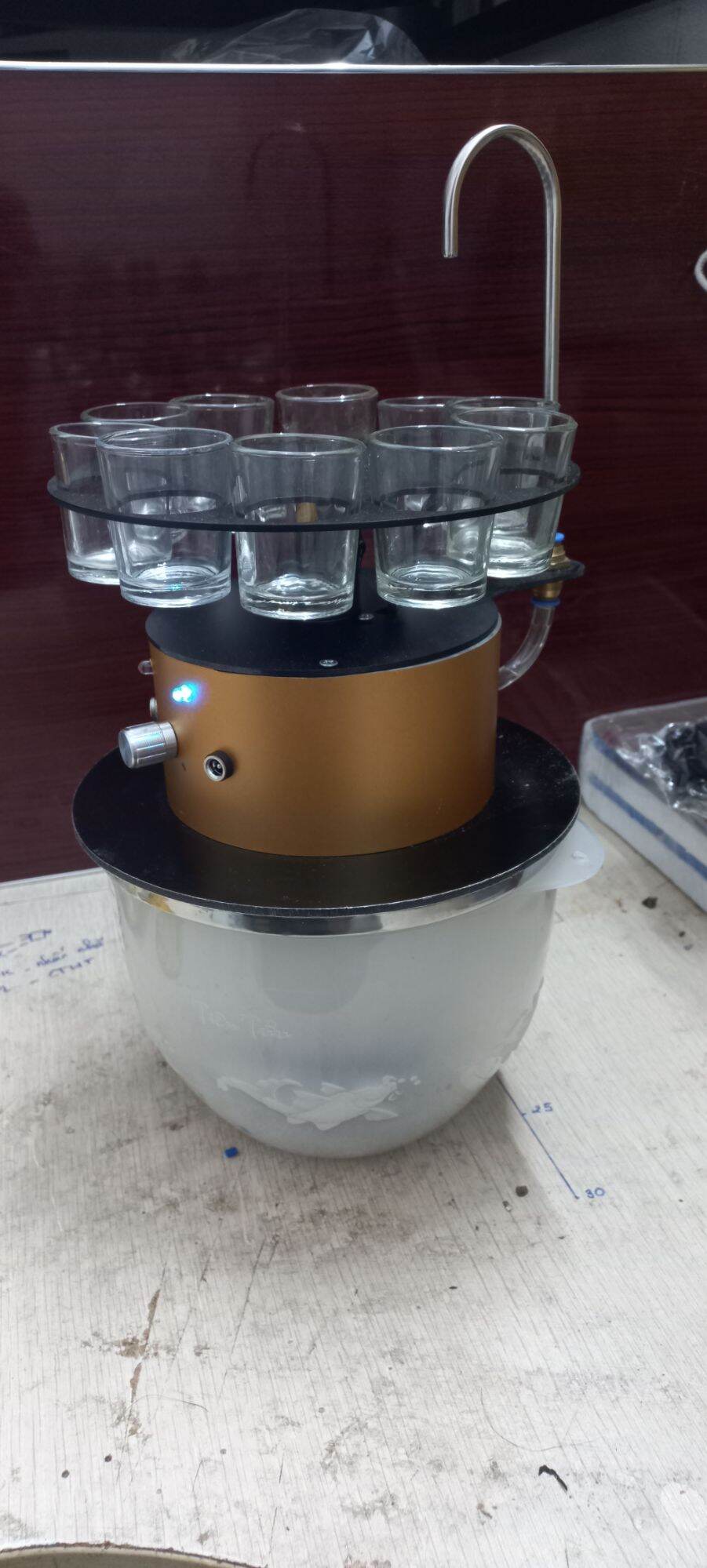 Máy rót rượu bát ướp lạnh 10 ly