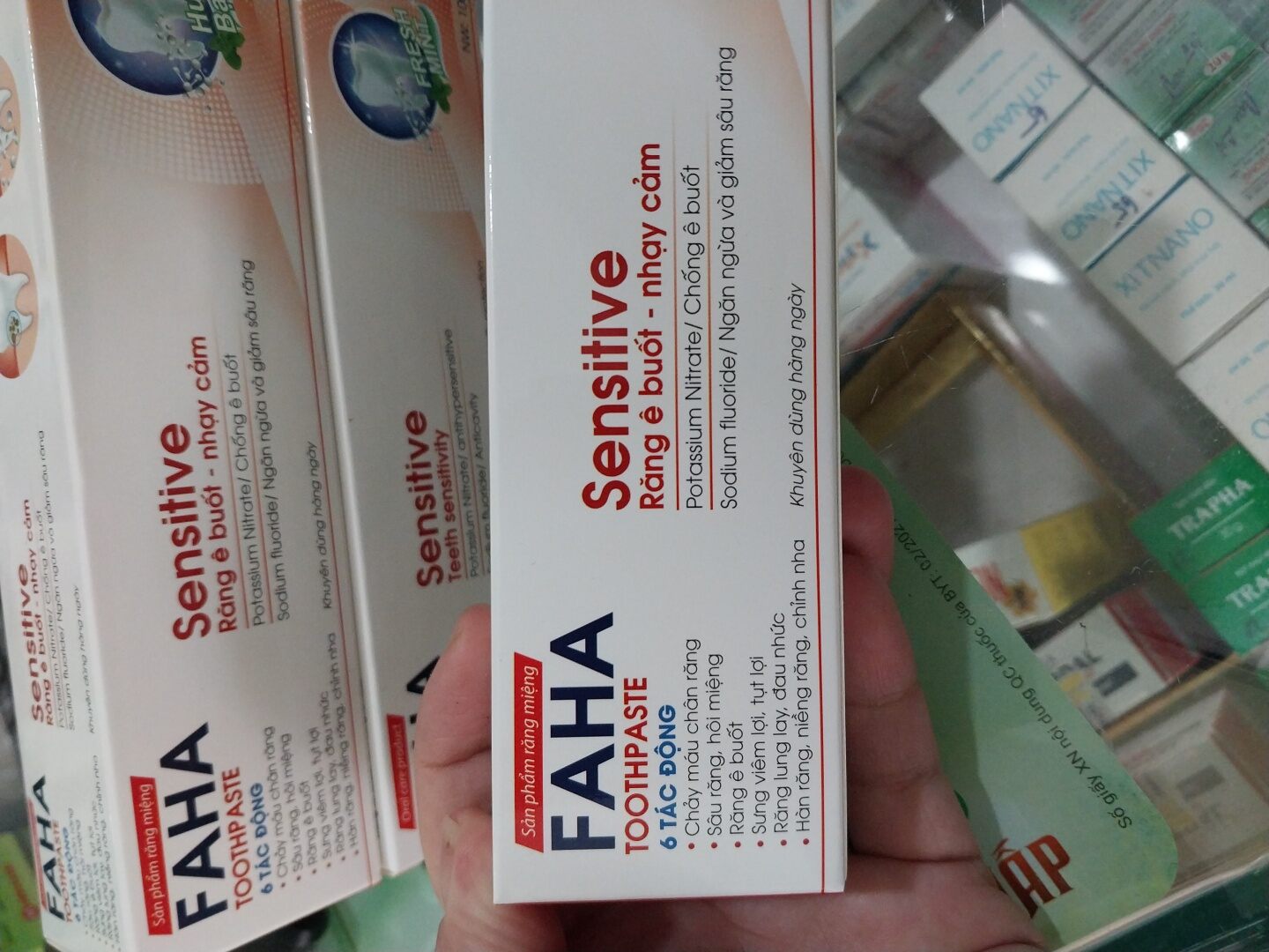 Kem Đánh răng giảm ê buốt FAHA