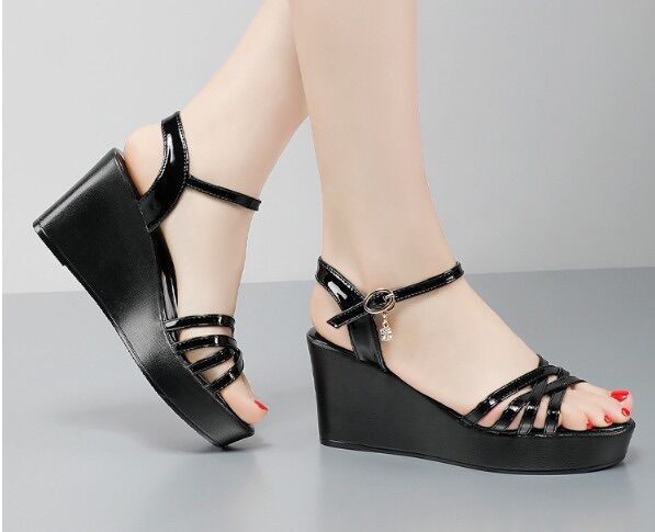 Giày sandal đế xuồng quai Đan ₫&9