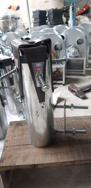 Ống cạo mía 4 lưỡi giá tại xưởng