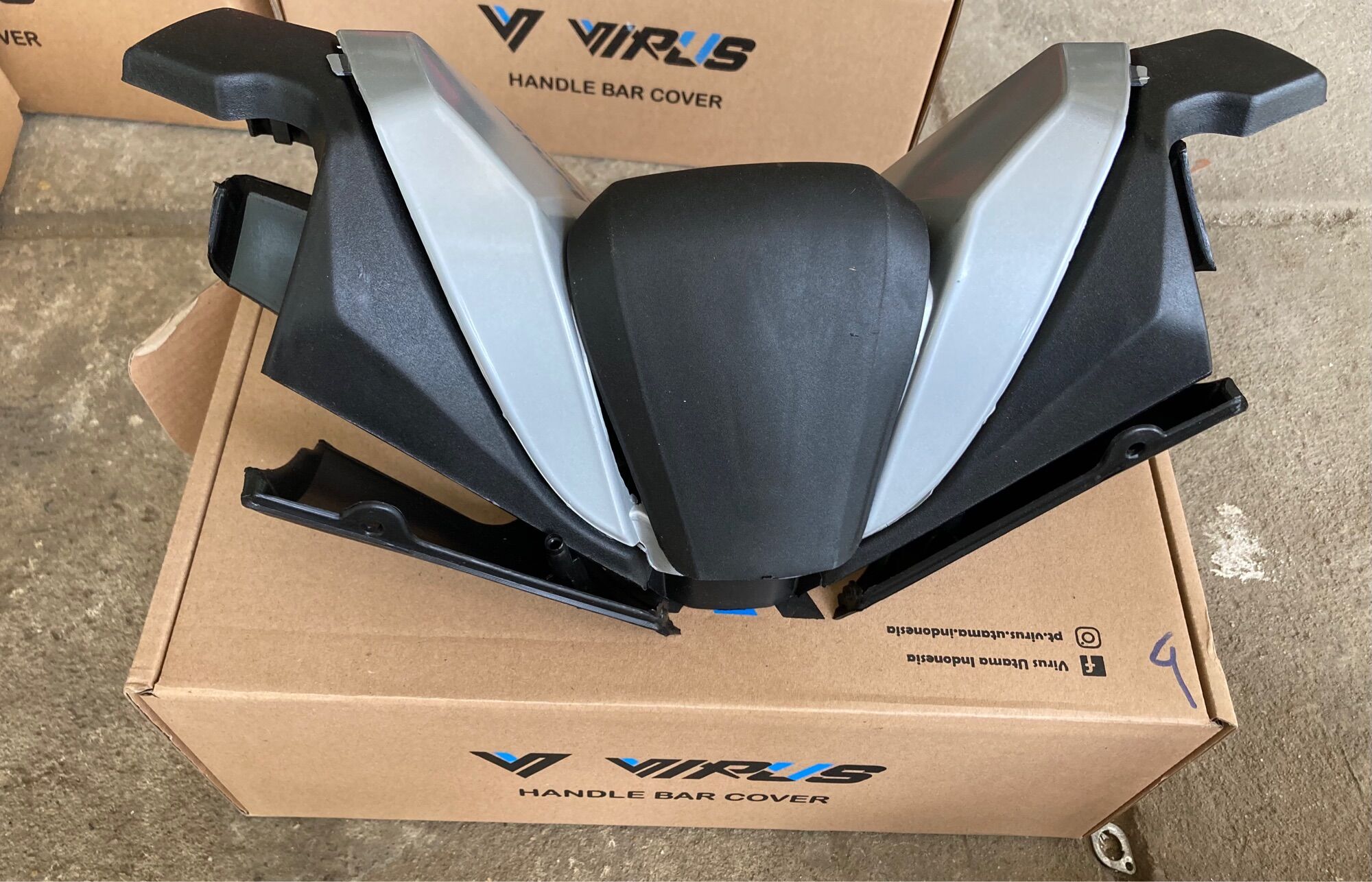 Ốp tay lái pcx Indonesia