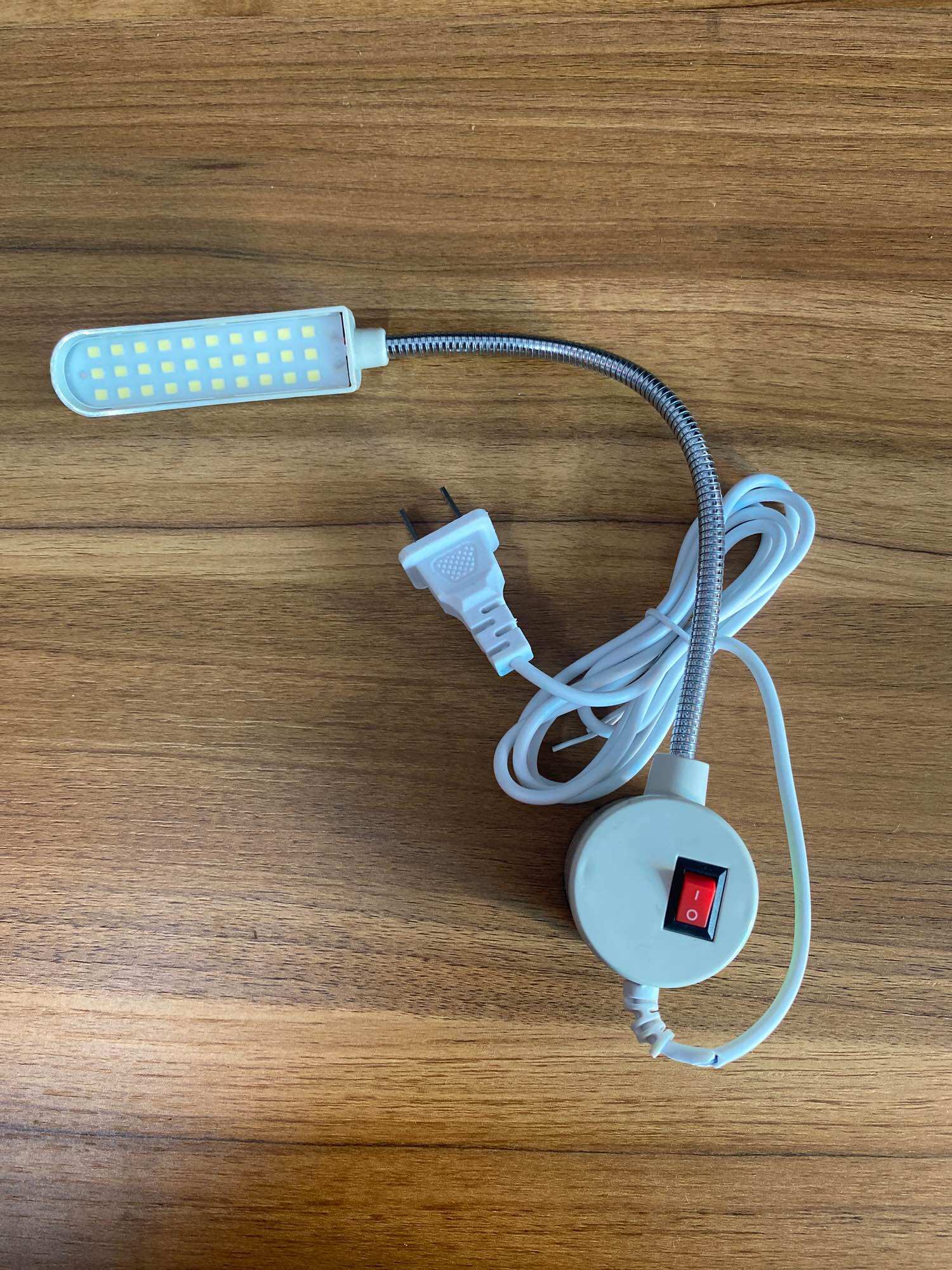 Đèn led máy may 30 bóng siêu sáng có nam châm hít mạnh