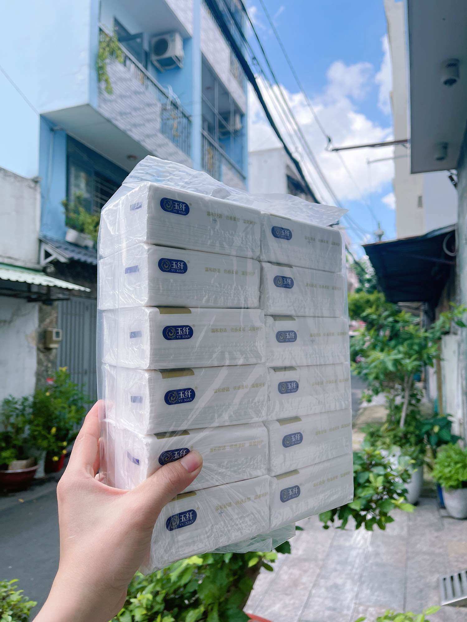 Bịch 12 gói giấy ăn Soft ( 3000tờ giấy màu trắng) mềm mịn