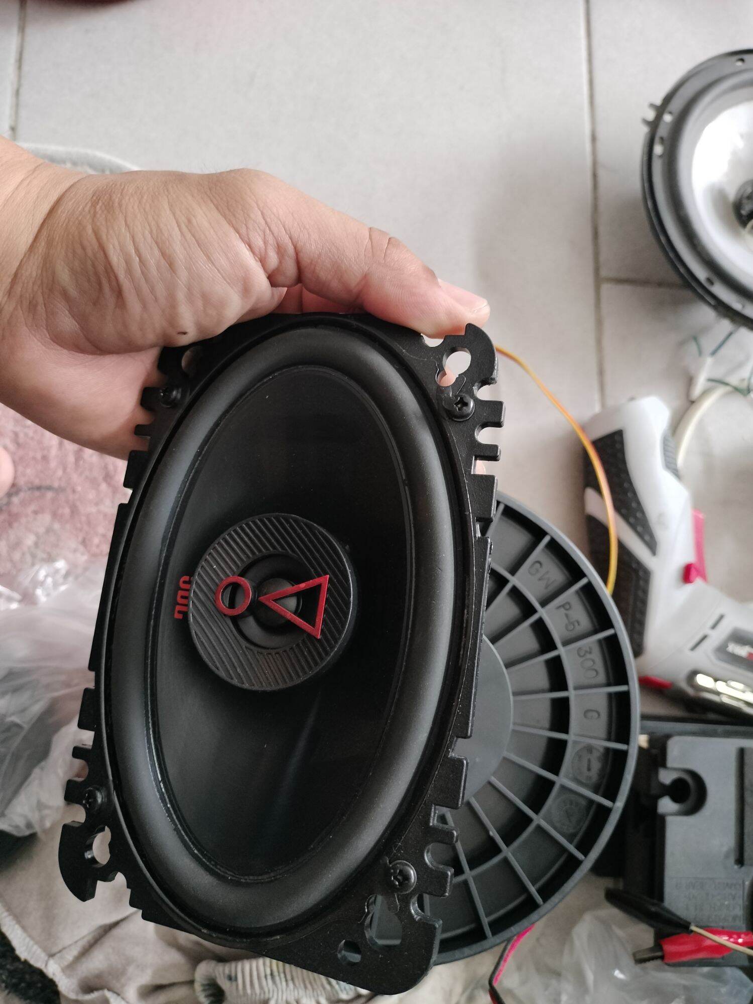 1 cái loa cánh jbl 5x7inch ~ 10x15cm tháo xe ô tô bãi còn đẹp 90% hát tốt