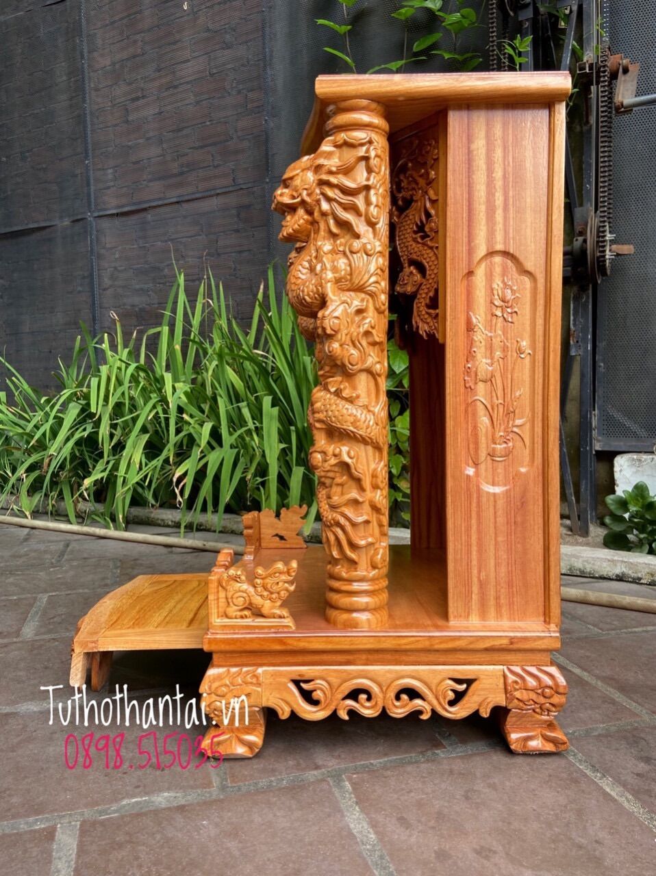 Bàn thờ thần tài cao cấp mẫu Rồng Phun Lửa