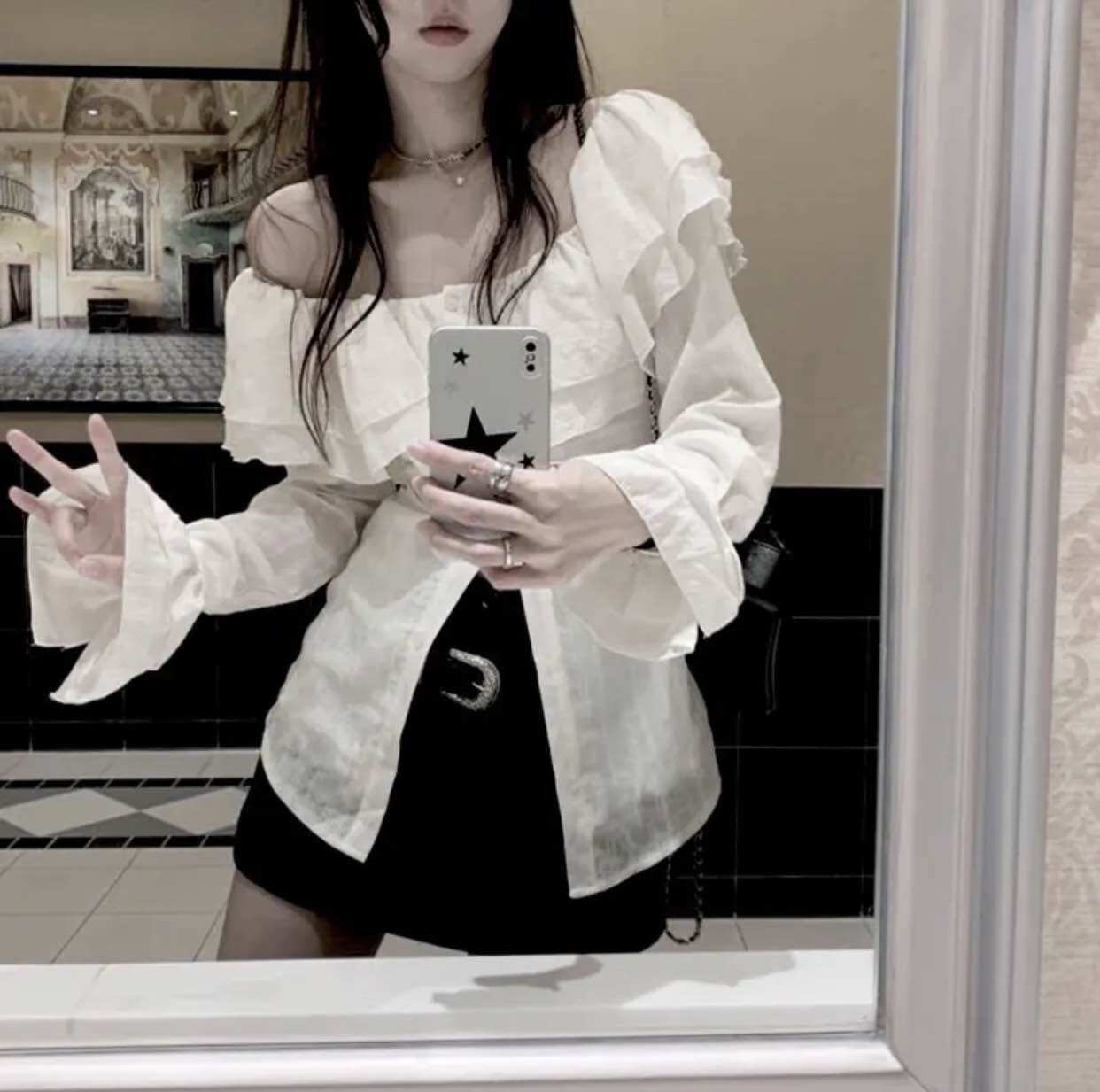 Áo Sơ Mi Trễ Vai Bèo Tay Loe